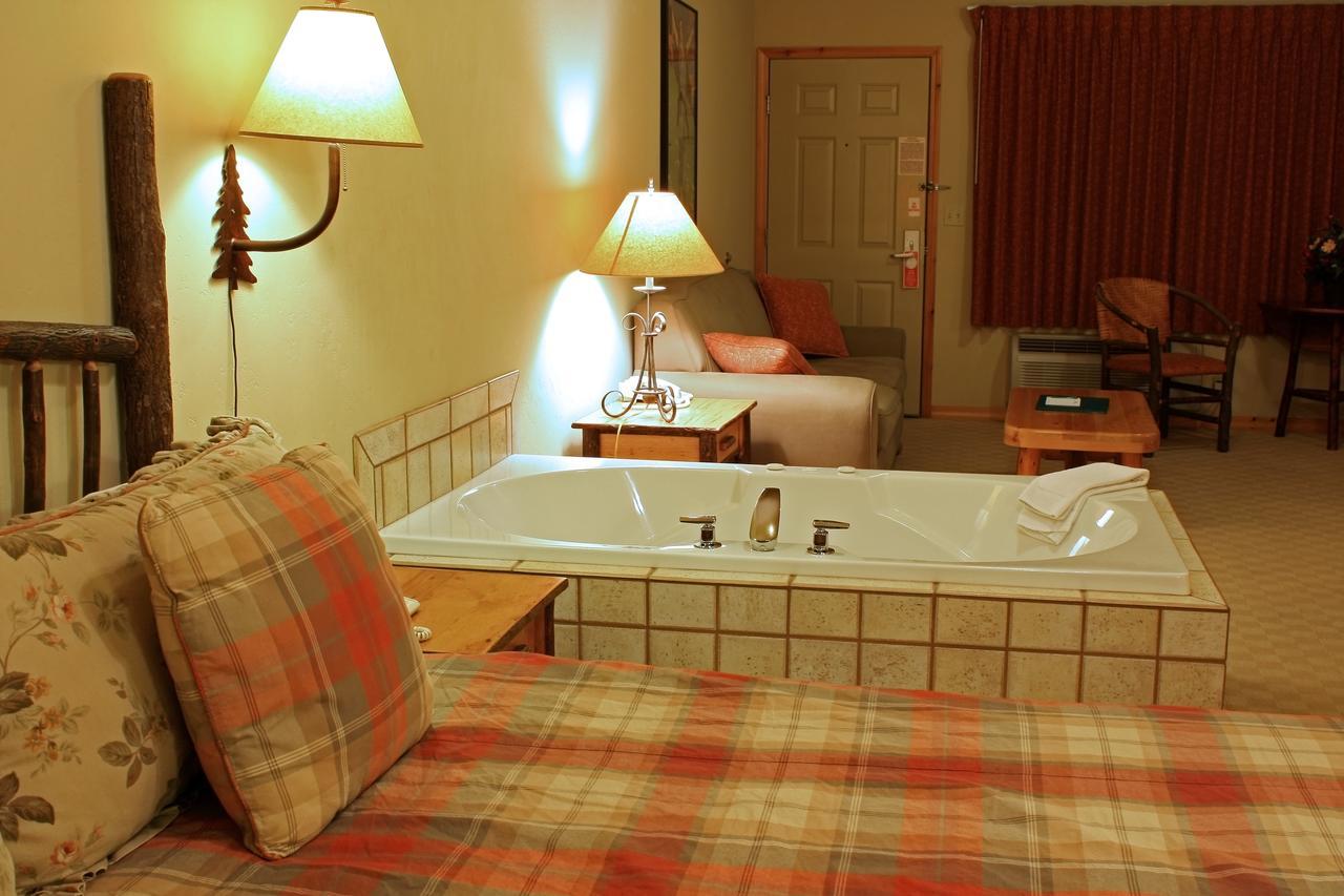 Mountain Lake Lodge Woods Bay Екстер'єр фото