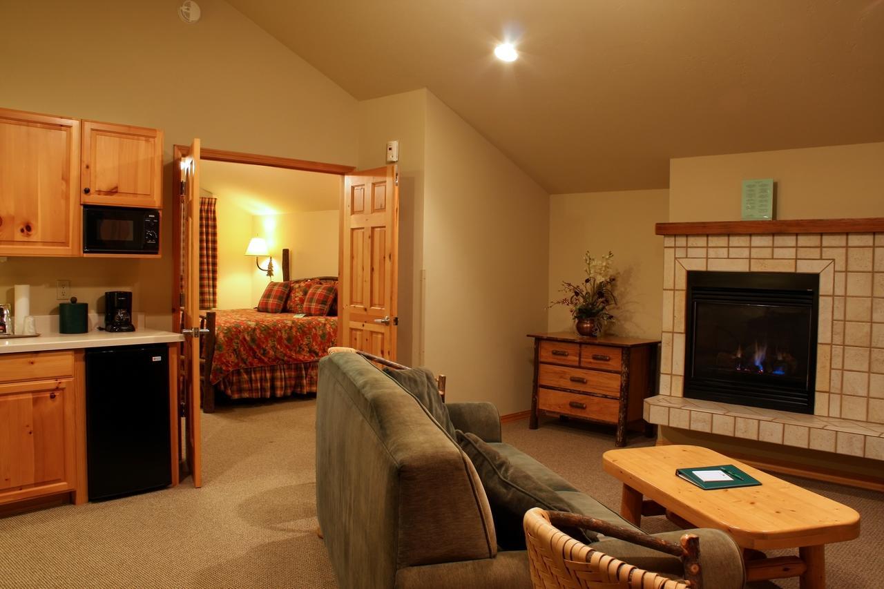 Mountain Lake Lodge Woods Bay Екстер'єр фото